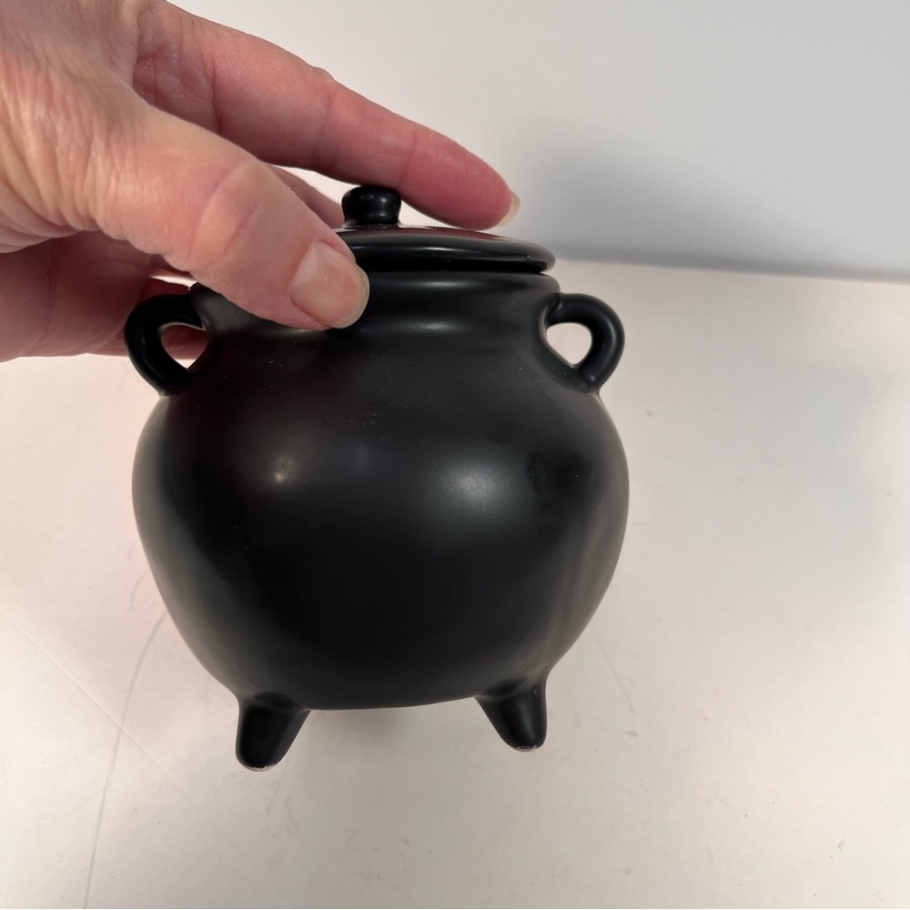 Mini cauldron BOO Rae Dunn - Picture 4 of 4